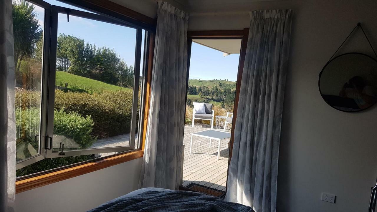 Above The River Karapiro Bed & Breakfast Екстер'єр фото